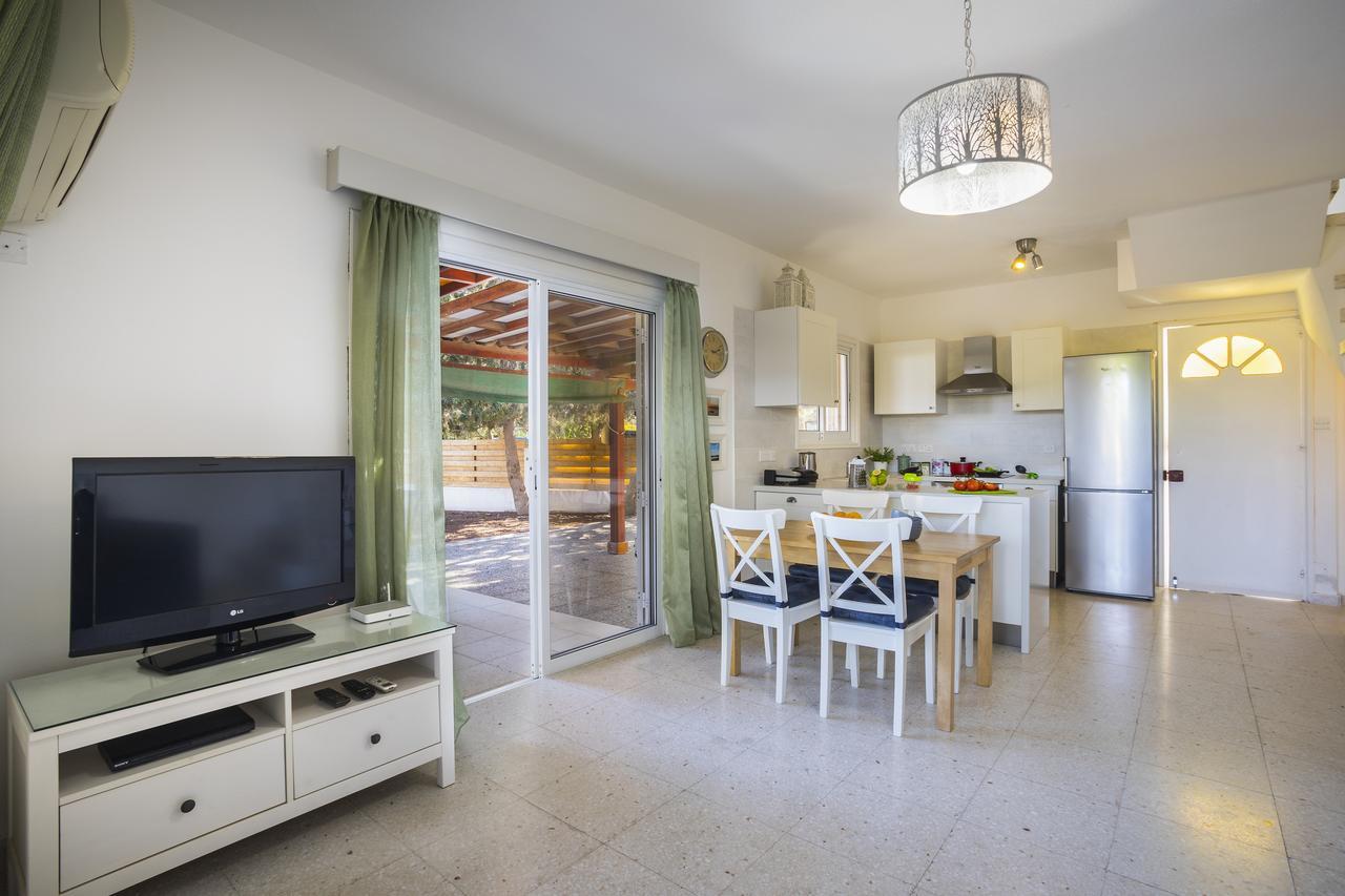 Larnaca Villa Marina Meneou Dış mekan fotoğraf